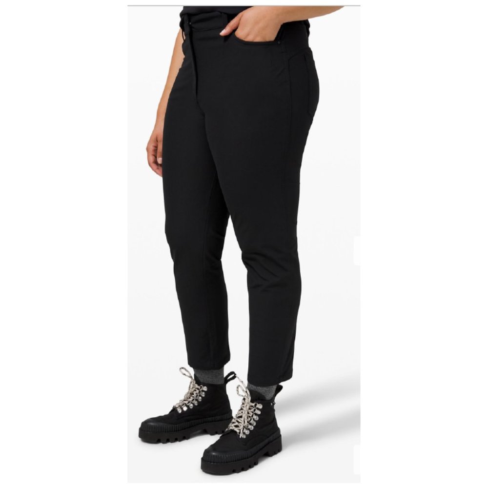 Lulu Lemon "City Sleek 7/8" Pant